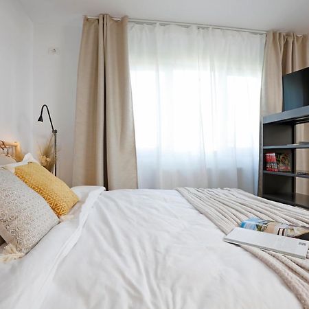 New & Cozy Studio In Ghencea + Netflix Bukarest Kültér fotó