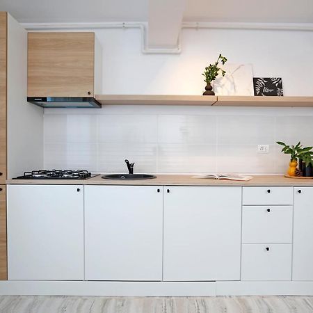 New & Cozy Studio In Ghencea + Netflix Bukarest Kültér fotó