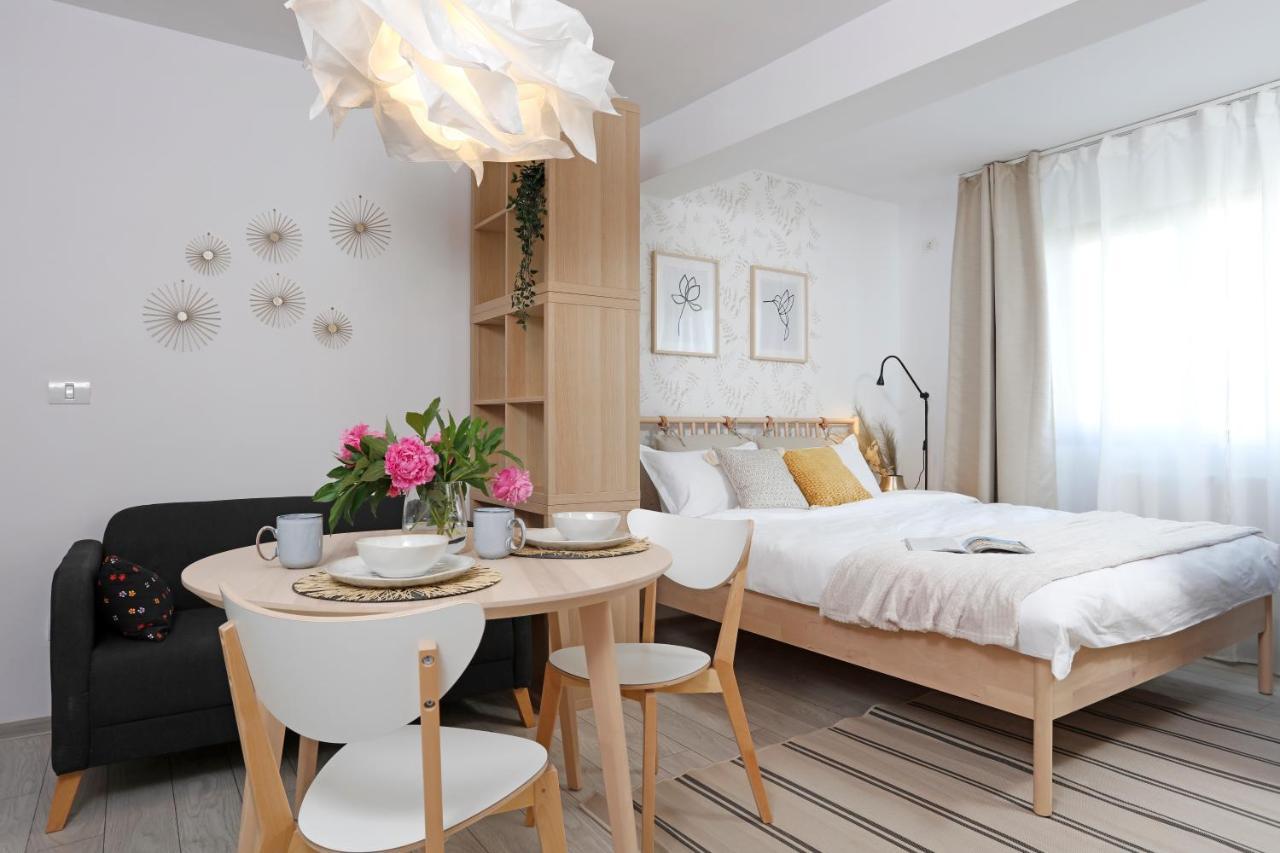 New & Cozy Studio In Ghencea + Netflix Bukarest Kültér fotó